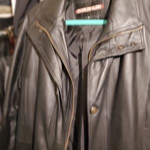 LIKE BRAND NEW GENUINE LEATHER TRENCHCOAT